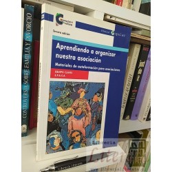 Aprendiendo a organizar nuestra asociación Equipo Claves...