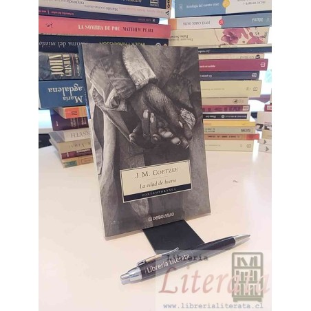 La edad de hierro J M Coetzee Ed. Debolsillo contemporánea