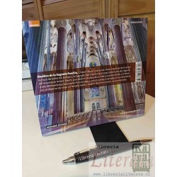 Basílica de la Sagrada Familia Antoni Gaudí Dosdearte ediciones fotografias color