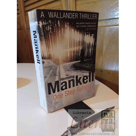 One step behind Henning Mankell Ed. Vintage EN INGLES 538 páginas