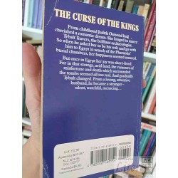 The Curse of the Kings  Victoria Holt  EN INGLES Fontana