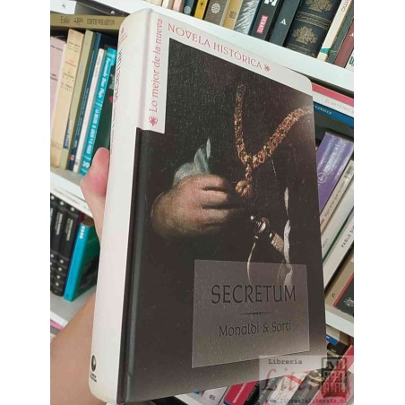 Secretum  Monaldi & Sorti Planeta Deagostini formato grande tapas duras 732 páginas Lo mejor de la nueva novela históric