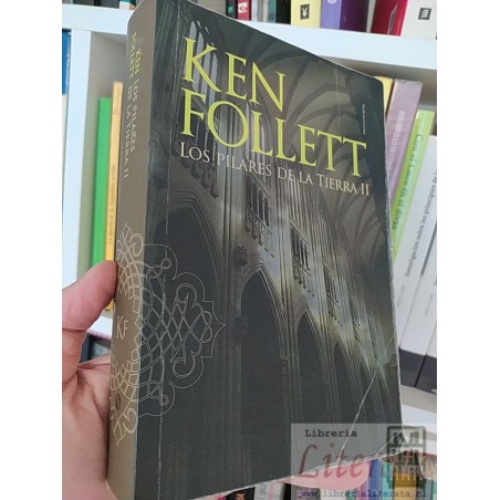Los pilares de la tierra II  Ken Follett  Sudamericana 539 páginas