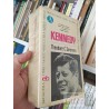 Kennedy  Theodore C Sorensen  Bruguera libro amigo 891 páginas Una famosa biografía escrita sin "concesiones a la galerí