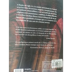 Los herejes de Oxford S J Parris Ed Grijalbo formato grande 455 páginas