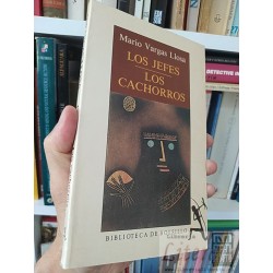 Los Jefes Los Cachorros Mario Vargas Llosa Biblioteca de...