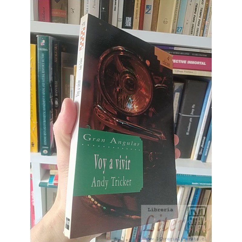 Voy a Vivir Andy Tricker Cuarta Edición Gran Angular SM