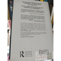 A sociology of modernity Liberty and discipline Peter Wagner Routledge formato grande EN INGLES