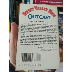 Outcast Sweet Valley High Francine Pascal Bantam EN INGLES